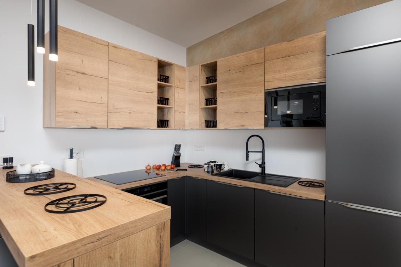 Apartment Muzini *